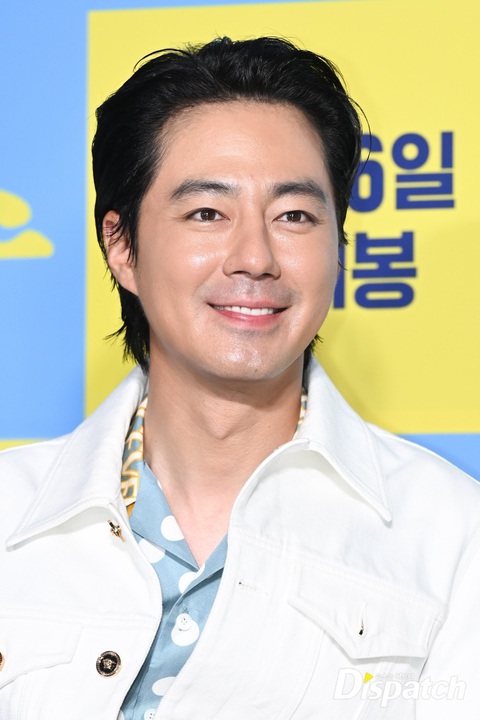 Jo In Sung quyên góp tiền thưởng cho trẻ em ở Tanzania - Ảnh 1. Nam diễn viên Jo In Sung.