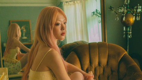 Sulli thừa nhận làm thần tượng Kpop là điều tồi tệ trong bộ phim cuối đời - Ảnh 3. Cố nghệ sĩ thừa nhận áp lực khủng khiếp mà thần tượng phải đối mặt - Ảnh: Soompi
