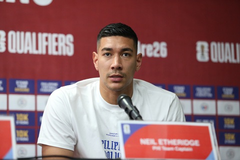Thủ môn đội trưởng tuyển Philippines Neil Etheridge - Ảnh: HỮU TẤN Thủ môn đội trưởng tuyển Philippines Neil Etheridge - Ảnh: HỮU TẤN