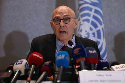 Cao ủy LHQ về quyền con người ông Volker Turk muốn đến các vùng lãnh thồ Palestine và Israel để điều tra - Ảnh: REUTERS Cao ủy Liên Hiệp Quốc về quyền con người Volker Turk muốn đến các vùng lãnh thổ Palestine và Israel để điều tra - Ảnh: REUTERS