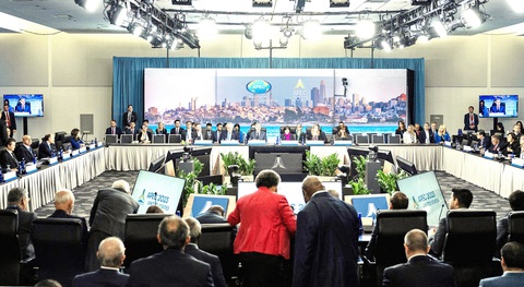 Các bộ trưởng APEC trong cuộc họp ngày 14-11 - Ảnh: AFP Các bộ trưởng APEC trong cuộc họp ngày 14-11 - Ảnh: AFP