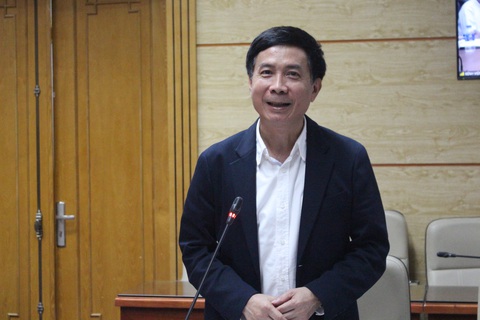 Ông Lê Văn Phúc - phó trưởng ban thực hiện chính sách BHYT (BHXH Việt Nam) - chia sẻ tại hội nghị - Ảnh: D.LIỄU Ông Lê Văn Phúc - trưởng ban thực hiện chính sách bảo hiểm y tế (Bảo hiểm xã hội Việt Nam) - chia sẻ tại hội nghị - Ảnh: D.LIỄU