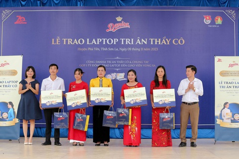 Danisa tiếp sức giáo viên vùng cao xoá rào cản công nghệ - Ảnh 4. Danisa tiếp sức giáo viên vùng cao xoá rào cản công nghệ - Ảnh 4.