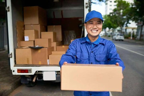 Công việc của nhân viên giao nhận hàng (phần 1)- Ảnh 6. Giao nhận hàng hóa là công việc yêu cầu tinh thần trách nhiệm rất lớn - Ảnh: Pexels.