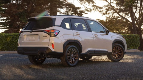 Subaru Forester 2025: Bổ sung bản hybrid đáng chờ, thiết kế gây tranh cãi - Ảnh 8. Subaru Forester 2025: Bổ sung bản hybrid đáng chờ, thiết kế gây tranh cãi - Ảnh 8.