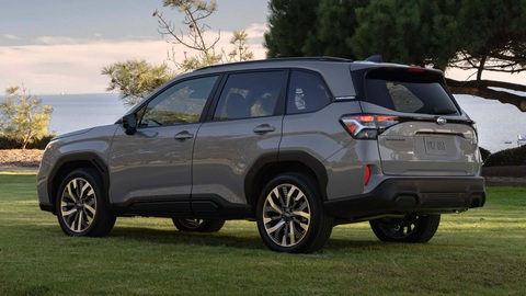 Subaru Forester 2025: Bổ sung bản hybrid đáng chờ, thiết kế gây tranh cãi - Ảnh 10. Subaru Forester 2025: Bổ sung bản hybrid đáng chờ, thiết kế gây tranh cãi - Ảnh 10.