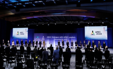 Chủ tịch nước kêu gọi APEC bảo vệ trái đất, vì thế hệ tương lai - Ảnh 6. Đối thoại giữa các nhà lãnh đạo kinh tế APEC với các thành viên của Hội đồng tư vấn kinh doanh APEC (ABAC) - Ảnh: TUẤN ANH