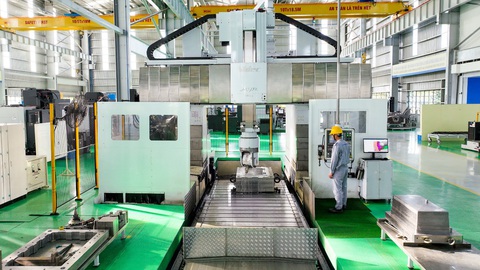 THACO INDUSTRIES chú trọng đầu tư chế tạo khuôn mẫu - Ảnh 2. THACO INDUSTRIES chú trọng đầu tư chế tạo khuôn mẫu - Ảnh 2.