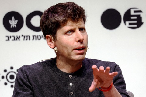 Việc sa thải CEO Sam Altman của OpenAI như một cơn địa chấn trong làng công nghệ - Ảnh: REUTERS Việc sa thải CEO Sam Altman của OpenAI như một cơn địa chấn trong làng công nghệ - Ảnh: REUTERS