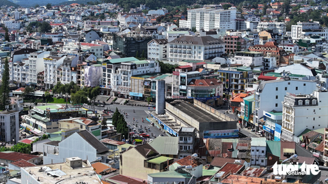 Dừng phương án dời Dinh Tỉnh trưởng ở Đà Lạt - Ảnh 4. Rạp Hòa Bình ở khu trung tâm Đà Lạt theo kế hoạch sẽ được dỡ bỏ để thay thế một công trình mới - Ảnh: M.V