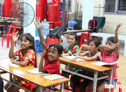 Lớp học của các em có hoàn cảnh khó khăn - Ảnh: BÉ HIẾU Lớp học của các em có hoàn cảnh khó khăn - Ảnh: BÉ HIẾU