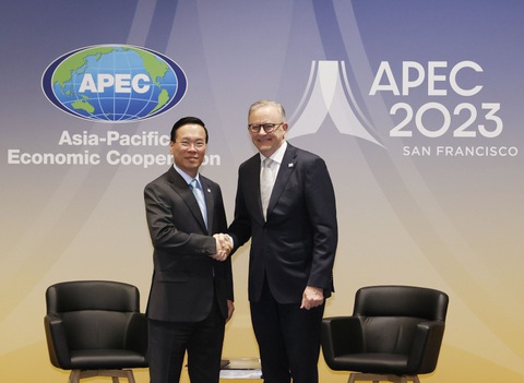 Úc cam kết ưu tiên ODA cho Việt Nam, Peru mời Chủ tịch nước dự APEC 2024 - Ảnh 1. Chủ tịch nước Võ Văn Thưởng gặp Thủ tướng Úc Anthony Albanese tại San Francisco (Mỹ) - Ảnh: TTXVN