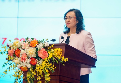 Thúc đẩy giao thương Hải Phòng với Trung Quốc, Ấn Độ và Nam Phi - Ảnh 1. Thứ trưởng Bộ Công Thương Phan Thị Thắng bày tỏ tầm quan trọng của việc kết nối giao thương giữa doanh nghiệp Hải Phòng với các doanh nghiệp Trung Quốc, Ấn Độ và Nam Phi - Ảnh: Đ. THANH