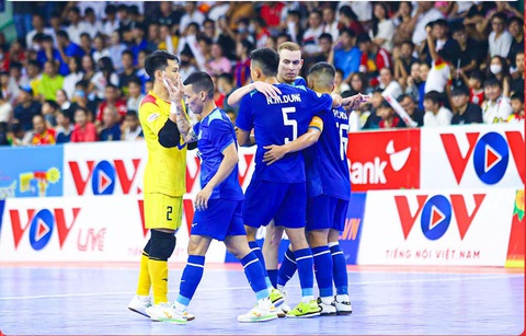 CLB futsal Thái Sơn Nam TP.HCM tiếp tục thống trị - Ảnh 2. Cầu thủ Thái Sơn Nam TP.HCM ăn mừng bàn thắng - Ảnh: VFF