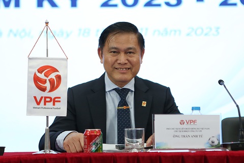 Ông Trần Anh Tú tiếp tục giữ chức chủ tịch hội đồng quản trị VPF nhiệm kỳ 2023 - 2026 - Ảnh: HOÀNG TÙNG Ông Trần Anh Tú tiếp tục giữ chức chủ tịch hội đồng quản trị VPF nhiệm kỳ 2023 - 2026 - Ảnh: HOÀNG TÙNG
