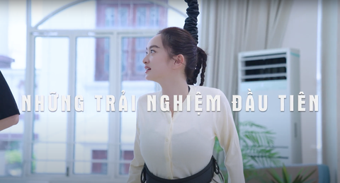S.T Sơn Thạch 'chơi lớn' mời Hari Won, Kaity Nguyễn, Mai Phương tham gia show nhảy riêng - Ảnh 5. Diễn viên Kaity Nguyễn cũng toát mồ hôi khi tham gia thử thách