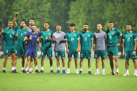 Tuyển Iraq có buổi tập chiến thuật trên sân phụ sân Mỹ Đình vào tối 19-11 - Ảnh: Iraq Football Association Tuyển Iraq đã có 2 buổi tập trên sân phụ sân Mỹ Đình - Ảnh: Iraq Football Association