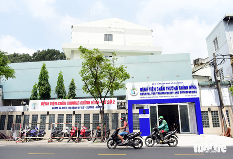 chấn thương chỉnh hình - Ảnh 2. Ngày 25-10, Chủ tịch UBND TP.HCM Phan Văn Mãi có quyết định điều chuyển tài sản nhà đất của Bệnh viện Truyền máu - Huyết học (201 Phạm Viết Chánh, phường Nguyễn Cư Trinh, quận 1) làm nơi tái khám và chăm sóc điều trị nội trú bệnh nhân đã ổn định của Bệnh viện Chấn thương chỉnh hình - Ảnh: DUYÊN PHAN