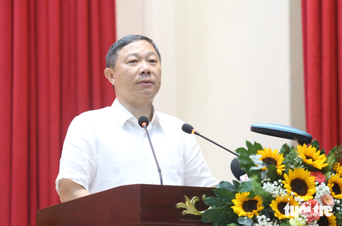Phó chủ tịch Dương Anh Đức: 'Người dân nhắn tin cho tôi bị làm khó đăng ký thường trú' - Ảnh 1. Ông Dương Anh Đức, phó chủ tịch UBND TP.HCM, phát biểu chỉ đạo tại buổi tọa đàm - Ảnh: MINH HÒA