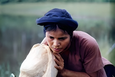 'Trong làm phim, điểm khó duy nhất của phụ nữ là không đủ ích kỷ như đàn ông' - Ảnh 3. Một cảnh trong phim "Mê Thảo, thời vang bóng" - Ảnh: BTC