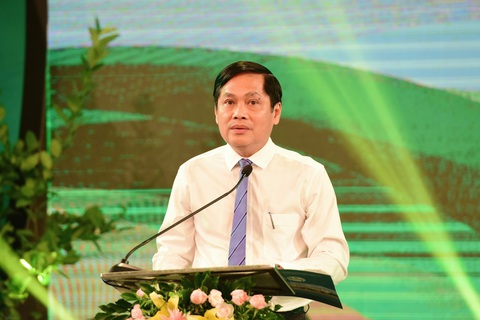 Sở Nội vụ Cần Thơ thông tin lí do phó chủ tịch Nguyễn Văn Hồng xin nghỉ việc - Ảnh 1. Ông Nguyễn Văn Hồng - phó chủ tịch UBND TP Cần Thơ - vừa được Ban thường vụ Thành ủy Cần Thơ chấp thuận cho thôi việc từ ngày 1-11 - Ảnh: DUYÊN PHAN