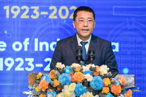 100 năm hành trình đặt nền móng cho ngành ung thư Việt Nam - Ảnh 2. Ông Lê Văn Quảng, giám đốc Bệnh viện K, phát biểu tại lễ kỷ niệm - Ảnh: NAM TRẦN