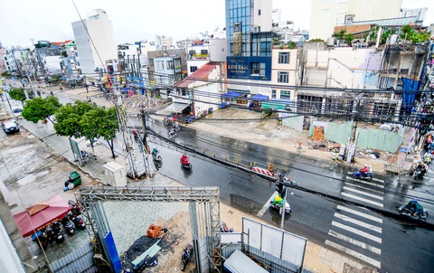 Khu vực được giải tỏa để xây dựng nhà ga S6 Phạm Văn Hai của tuyến metro Bến Thành - Tham Lương đoạn qua quận Tân Bình, TP.HCM - Ảnh: QUANG ĐỊNH Khu vực được giải tỏa để xây dựng nhà ga S6 Phạm Văn Hai của tuyến metro Bến Thành - Tham Lương đoạn qua quận Tân Bình, TP.HCM - Ảnh: QUANG ĐỊNH