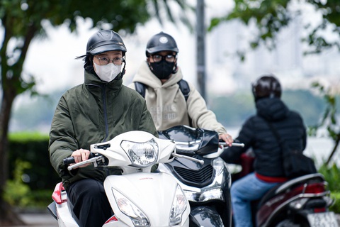Thời tiết hôm nay 21-11: Bắc Bộ rét dưới 15 độ, Nam Bộ sớm mát mẻ - Ảnh 1. Hôm nay thời tiết Bắc Bộ vẫn rét, Nam Bộ sáng sớm mát mẻ - Ảnh: NAM TRẦN
