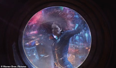 Amber Heard 'tàng hình' trong trailer Aquaman 2, netizen lo lắng vai Meza bị cắt - Ảnh 3. Amber Heard từng xuất hiện thoáng qua trong trailer đầu tiên Aquaman
