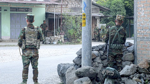 Các tay súng của nhóm Quân đội giải phóng dân tộc Ta'ang tại bang Shan (Myanmar) - Ảnh: AFP Các tay súng của nhóm Quân đội giải phóng dân tộc Ta'ang tại bang Shan (Myanmar) - Ảnh: AFP