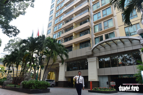 Tòa nhà Sherwood Residence, số 127 Pasteur, quận 3, TP.HCM vừa là khách sạn 5 sao vừa là nơi ở của bị can Trương Mỹ Lan - Ảnh: T.T.D. Tòa nhà Sherwood Residence, số 127 Pasteur, quận 3, TP.HCM, vừa là khách sạn 5 sao vừa là nơi ở của bị can Trương Mỹ Lan - Ảnh: T.T.D.