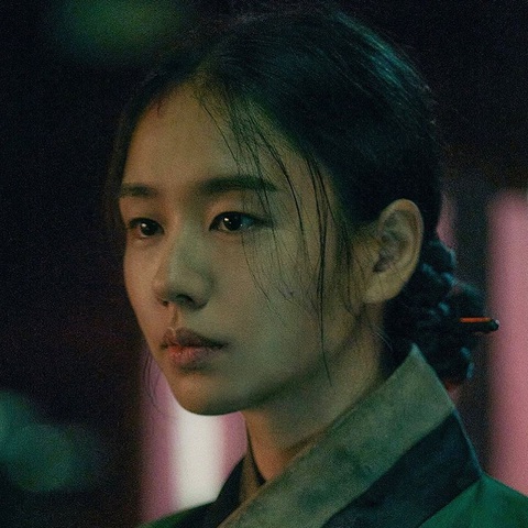 Ahn Eun Jin khẳng định không có cặp đôi nào được 'se duyên' từ Người yêu dấu- Ảnh 4. Gil Chae khi gặp biến cố khắc nghiệt
