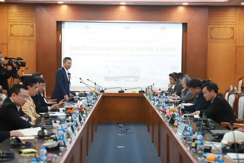 Đề xuất thu phí xe vào nội đô Hà Nội từ 2027 để xây dựng 'giao thông thông minh' - Ảnh 1. Toàn cảnh phiên họp - Ảnh: UBND TP Hà Nội