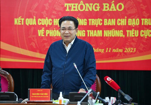 Vụ Vạn Thịnh Phát: Nhận hối lộ trên 5 triệu USD là lớn nhất từ trước đến nay - Ảnh 1. Ông Nguyễn Văn Yên trả lời tại cuộc họp - Ảnh: GIA HÂN