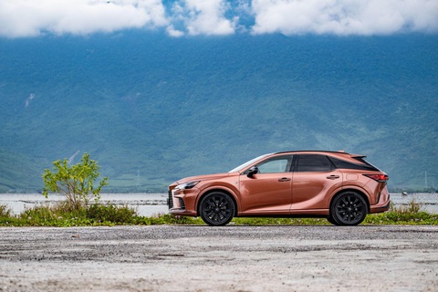 Lexus và cuộc ‘lột xác’ hệ thống động lực trên RX 500h F Sport Performance- Ảnh 3. Lexus và cuộc ‘lột xác’ hệ thống động lực trên RX 500h F Sport Performance- Ảnh 3.