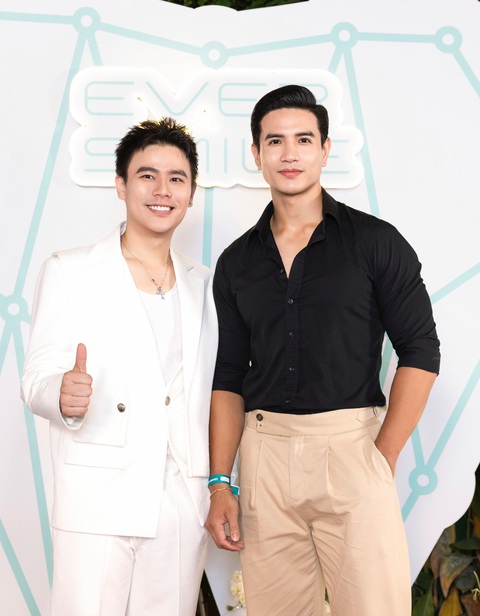 Chị đẹp Phạm Lịch tranh thủ chạy show trước công diễn ‘Đạp gió rẽ sóng’ - Ảnh 8. Nam vương Trịnh Bảo lịch lãm với set đồ tối giản