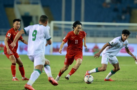 Tuyển Việt Nam sớm tái đấu với tuyển Iraq tại Asian Cup 2024 - Ảnh: NGUYỄN KHÁNH Tuyển Việt Nam (giữa) sẽ sớm tái đấu với tuyển Iraq tại Asian Cup 2024 - Ảnh: NGUYỄN KHÁNH