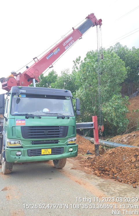 Nỗ lực cấp điện cho Nhà máy SGI VINA tại Quảng Nam trước 2 tháng- Ảnh 2. Chính quyền địa phương và người dân quan tâm phối hợp, hỗ trợ về giải phóng mặt bằng xây dựng đường dây 22kV cấp điện cho SGI VINA - Ảnh: TT - QNaPC