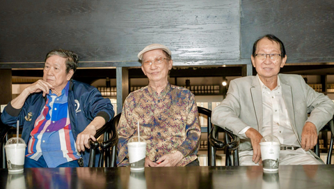 Nhạc sĩ Đài Phương Trang (bìa phải) và nhạc sĩ Nguyễn Vũ (bìa trái) trong một lần gặp mặt - Ảnh: NVCC Nhạc sĩ Đài Phương Trang (bìa phải) và nhạc sĩ Nguyễn Vũ (bìa trái) trong một lần gặp mặt - Ảnh: NVCC