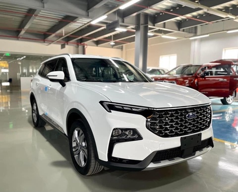 Xe gầm cao hạng C tại Việt Nam: Cuộc xáo trộn trật tự mang tên Ford Territory- Ảnh 1. Sự xuất hiện của Ford Territory sau một thời gian hãng xe Mỹ vắng mặt đã làm thay đổi trật tự phân khúc SUV/crossover hạng C - Ảnh: Đại lý Ford/Facebook