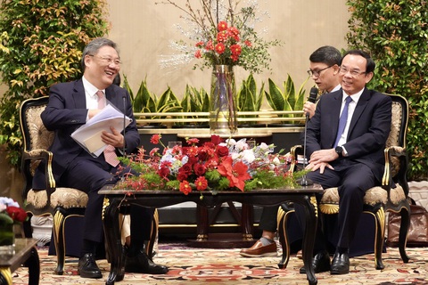 Bí thư Nguyễn Văn Nên tiếp Bộ trưởng Thương mại Trung Quốc Vương Văn Đào, ngày 25-11 - Ảnh: HỮU HẠNH Bí thư Nguyễn Văn Nên tiếp Bộ trưởng Thương mại Trung Quốc Vương Văn Đào, ngày 25-11 - Ảnh: HỮU HẠNH