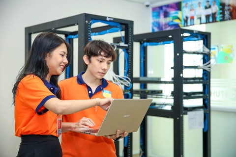 Công nghệ thông tin tiếp tục ‘hot trend’ trong xu hướng chọn ngành- Ảnh 2. Công nghệ thông tin tiếp tục ‘hot trend’ trong xu hướng chọn ngành- Ảnh 2.
