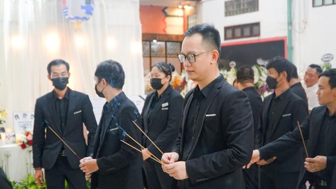 Blackstones trở thành cầu nối giúp trao gửi yêu thương đến trẻ em- Ảnh 1. Blackstones trở thành cầu nối giúp trao gửi yêu thương đến trẻ em- Ảnh 1.
