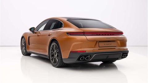 Porsche Panamera 2025 nâng cấp lớn nội thất, nhiều tùy chọn điện hóa, giá quy đổi từ 2,47 tỉ đồng- Ảnh 3. Khu vực đuôi xe không có nhiều cải tiến trên các bản thấp - Ảnh: Porsche