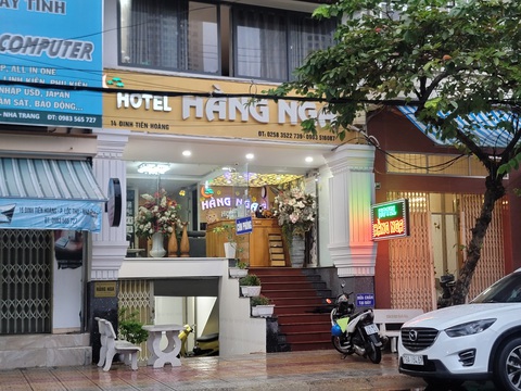 Nhiều khách sạn tại Nha Trang cải tạo từ nhà ở, xây vượt tầng- Ảnh 1. Cải tạo nhà ở gia đình thành khách sạn Hằng Nga (14 Đinh Tiên Hoàng, phường Lộc Thọ) - Ảnh: TRẦN HƯỚNG