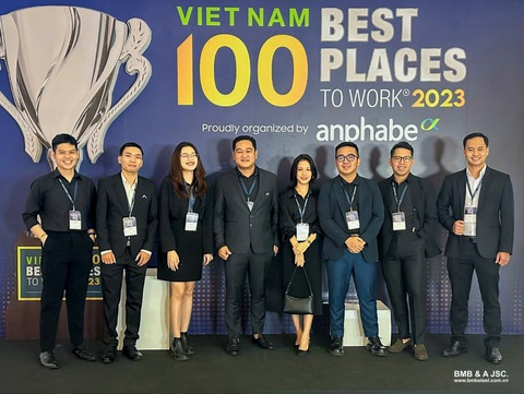 BMB Steel nhận giải ‘Top 100 Nơi làm việc tốt nhất Việt Nam’- Ảnh 3. BMB Steel nhận giải ‘Top 100 Nơi làm việc tốt nhất Việt Nam’- Ảnh 3.