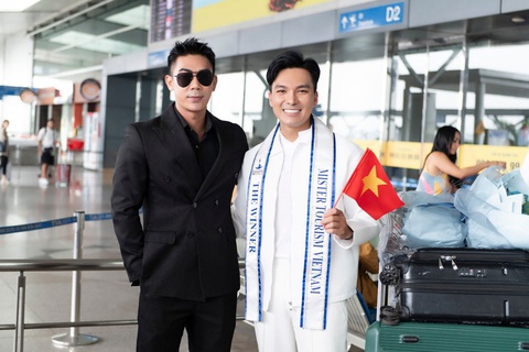 Quốc Trí 'bắn' tiếng Anh trước giờ lên đường dự thi Mister Tourism World 2023- Ảnh 3. Á vương Mister Tourism World 2022 - Phùng Phước Thịnh tới ủng hộ người kế nhiệm