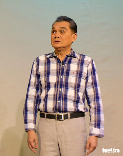 NSƯT Hữu Châu - Ảnh: LINH ĐOAN NSƯT Hữu Châu - Ảnh: LINH ĐOAN