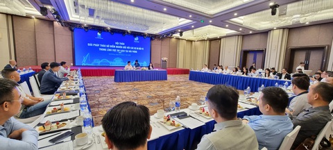 Bàn cách phát triển hạ tầng du lịch của Hải Phòng- Ảnh 2. Hội thảo giải pháp tháo gỡ điểm nghẽn đối với các dự án đầu tư trong lĩnh vực du lịch tại Hải Phòng thu hút nhiều chuyên gia - Ảnh: TIẾN THẮNG