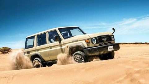 Toyota Land Cruiser ra mắt gần 4 thập kỷ vẫn được nâng cấp mạnh- Ảnh 1. Toyota Land Cruiser 70 Series hiện vẫn được bán rộng rãi tại Úc, Nhật và nhiều nước Trung Đông - Ảnh: Toyota UAE